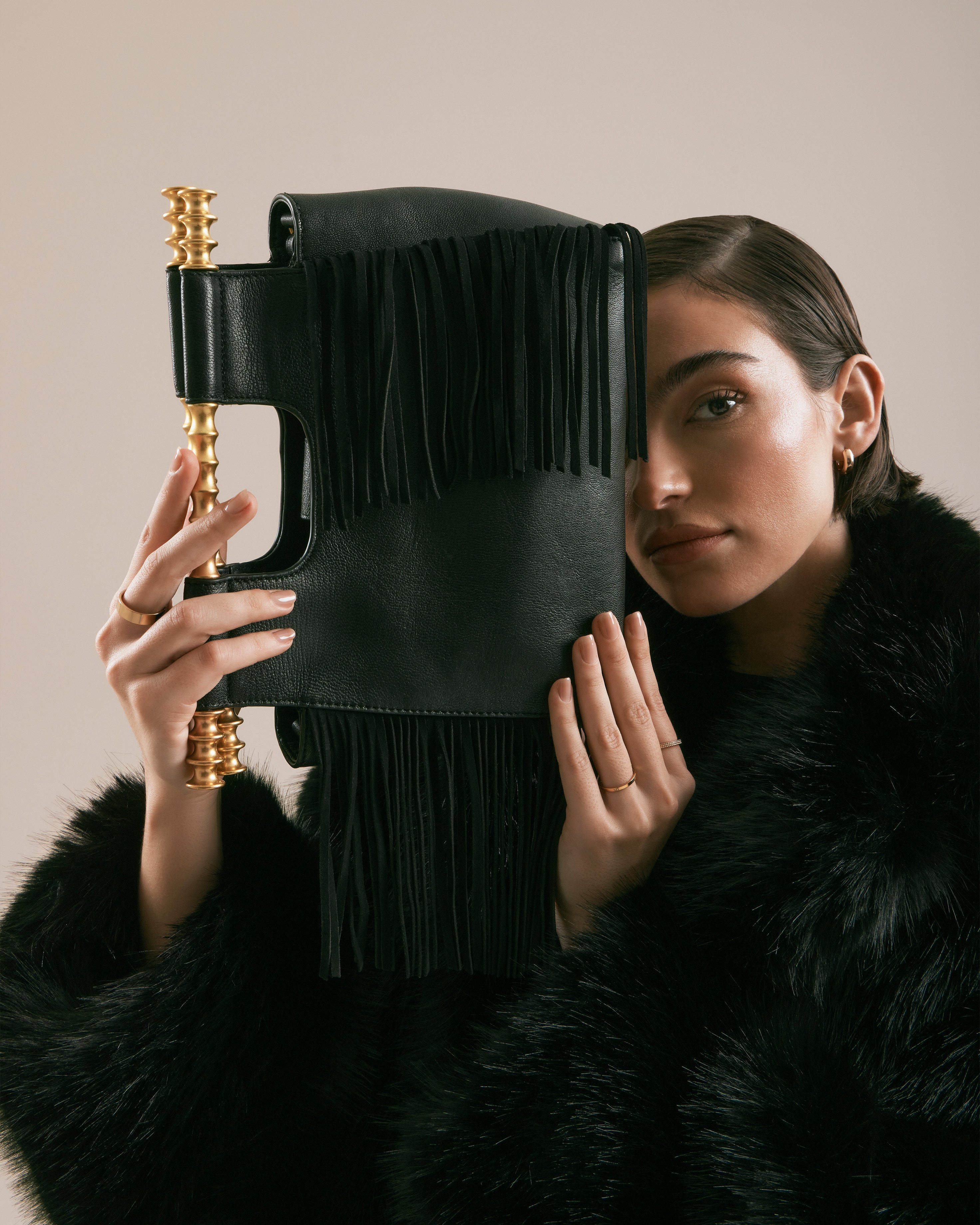 Noemy Clutch Black - Vince Camuto