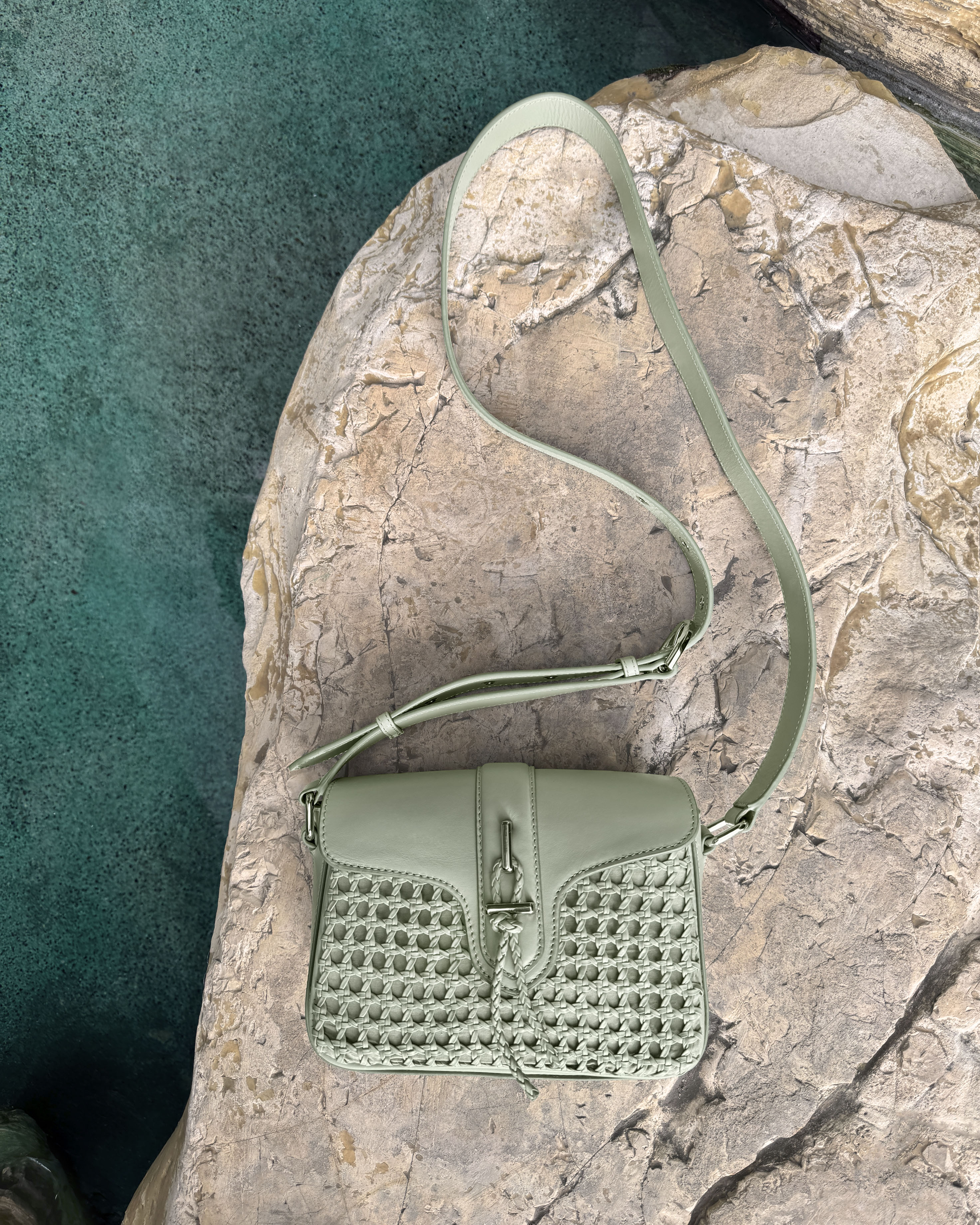 Maecy Crossbody Bag Green - Vince Camuto