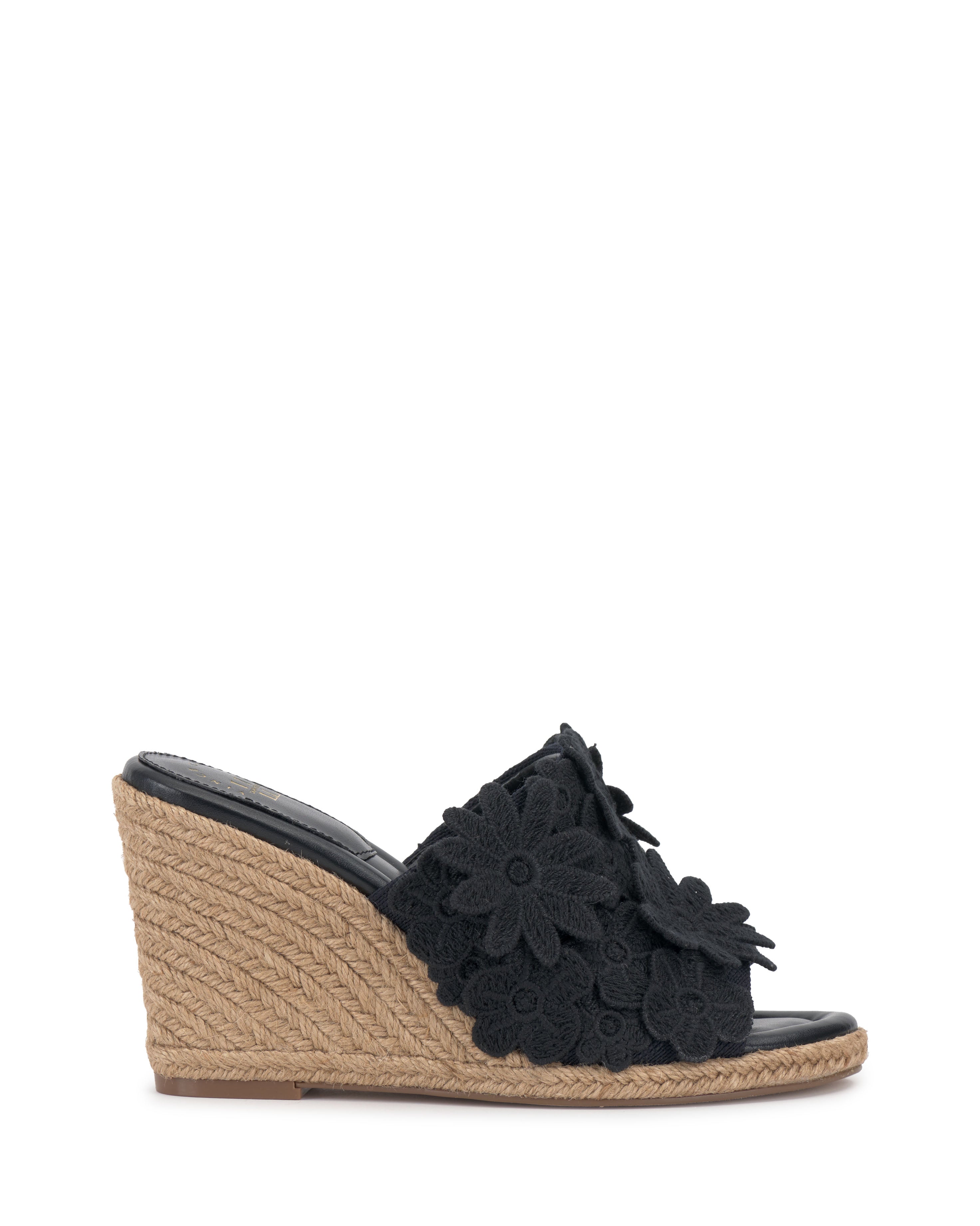 Vince camuto tatchen wedge clearance