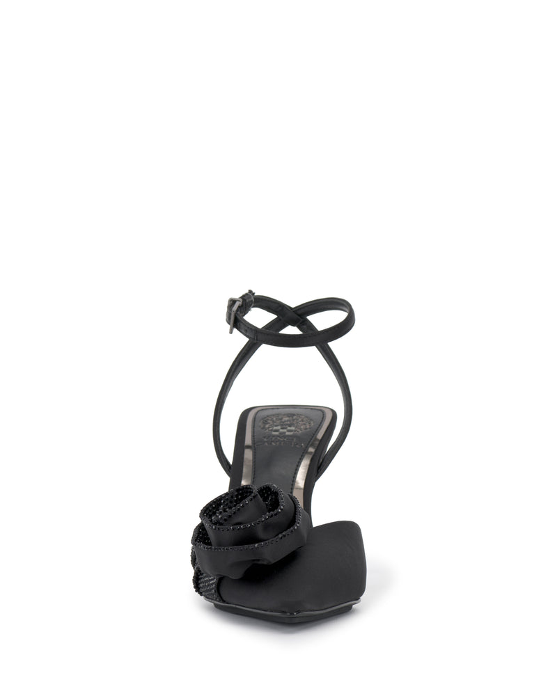 Bonitaa Flower Detail Pump - Vince Camuto
