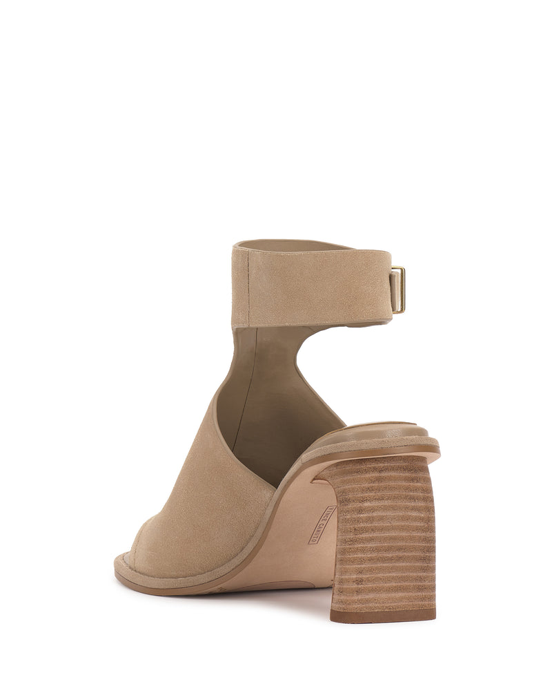 Faelan Ankle Strap Sandal - Tortilla - Vince Camuto