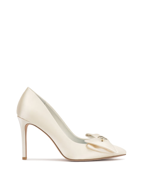 Haylez Pump - Milk - Vince Camuto