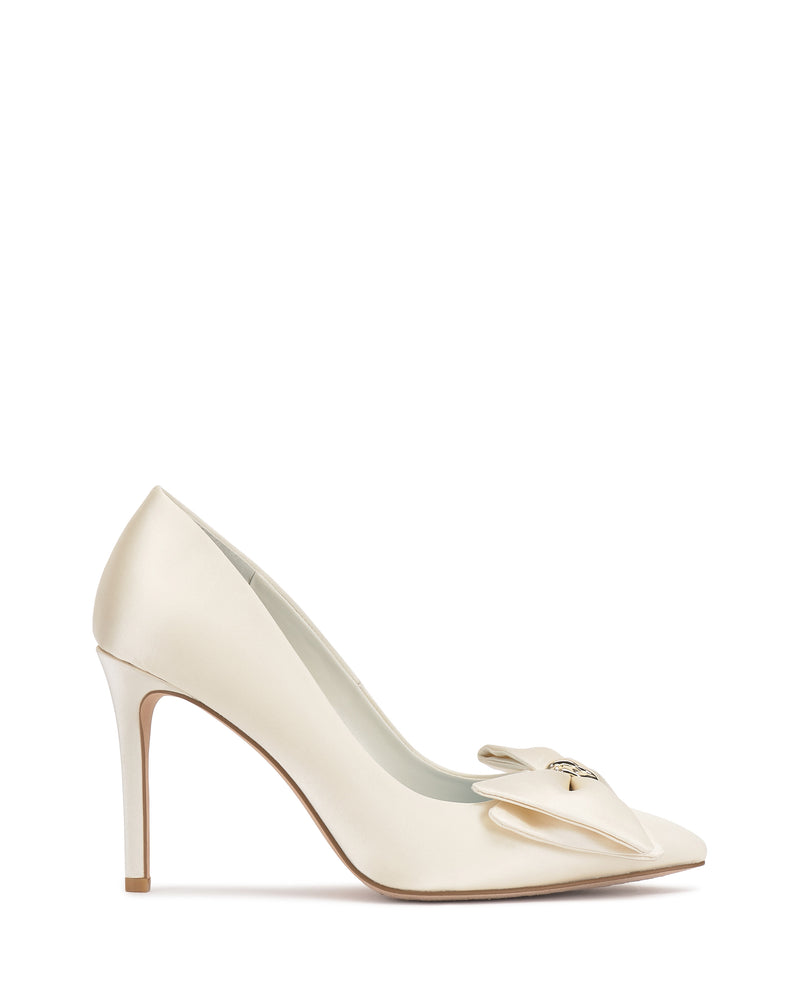 Haylez Pump - Milk - Vince Camuto
