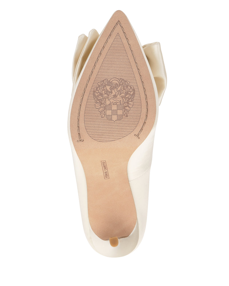 Haylez Pump - Milk - Vince Camuto