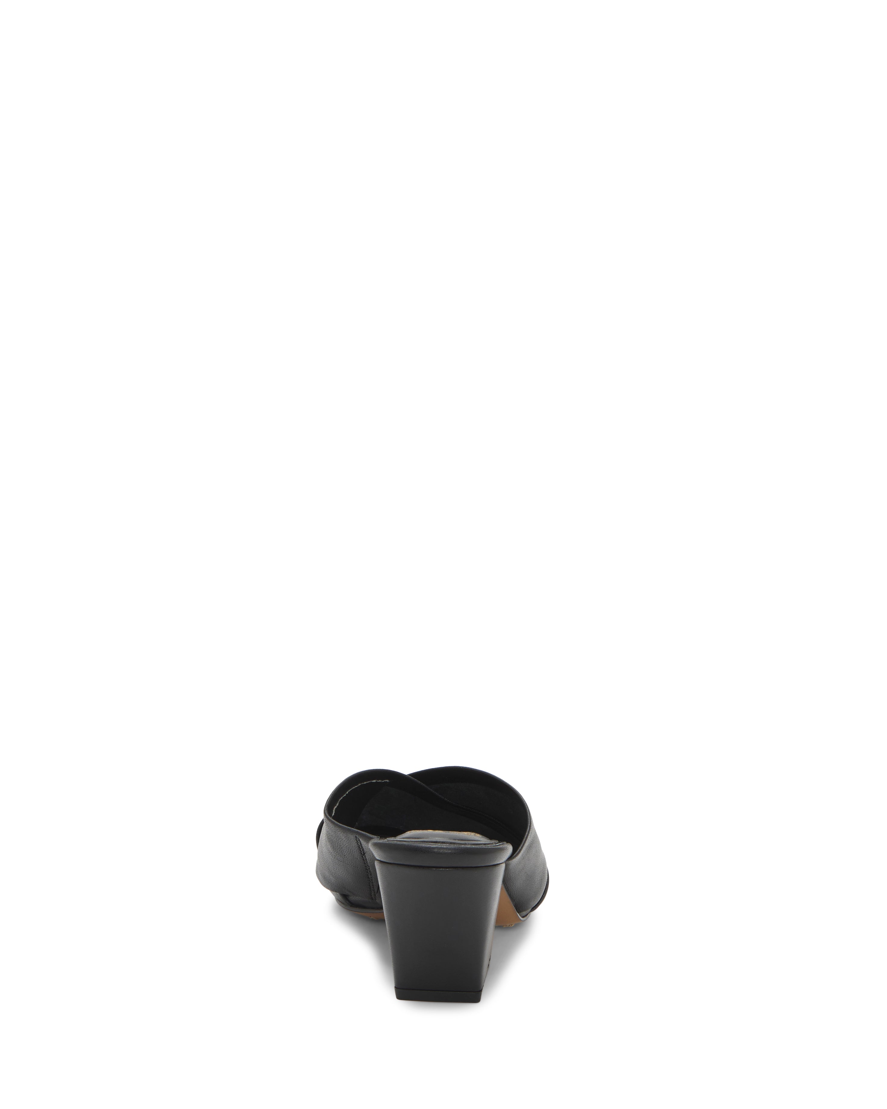 VINCE CAMUTO スエードパンプス 黒 Vince Camuto Hatlee Pump - Free Shipping | DSW