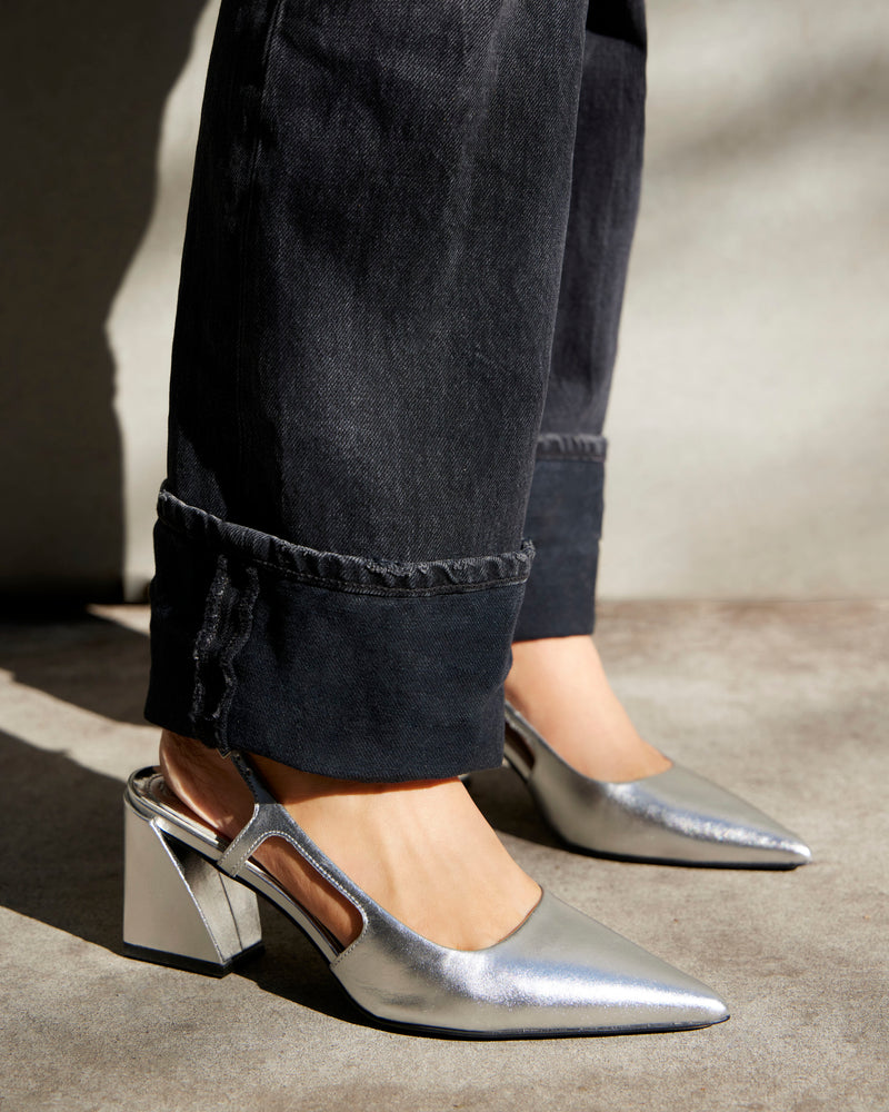 Sindree Slingback Pump - Vince Camuto 