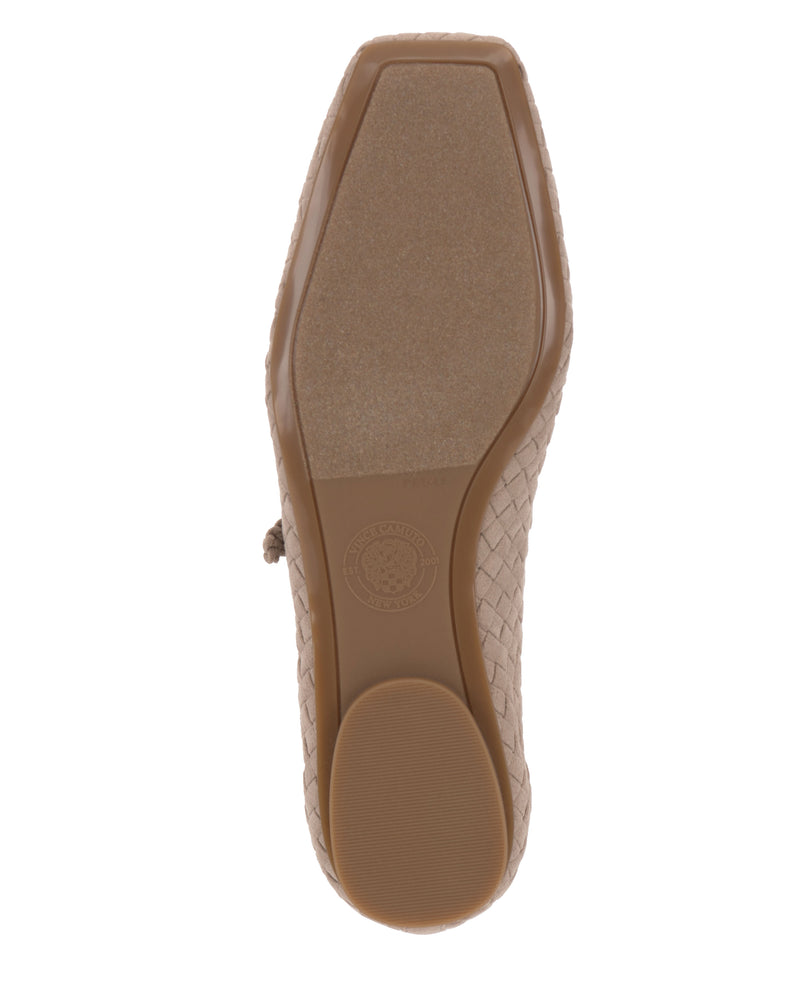 Vinley Flat - Vince Camuto