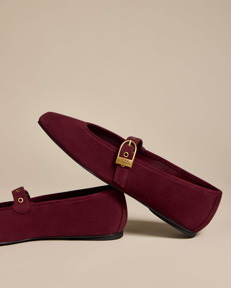 Vinica Mary Jane Flat