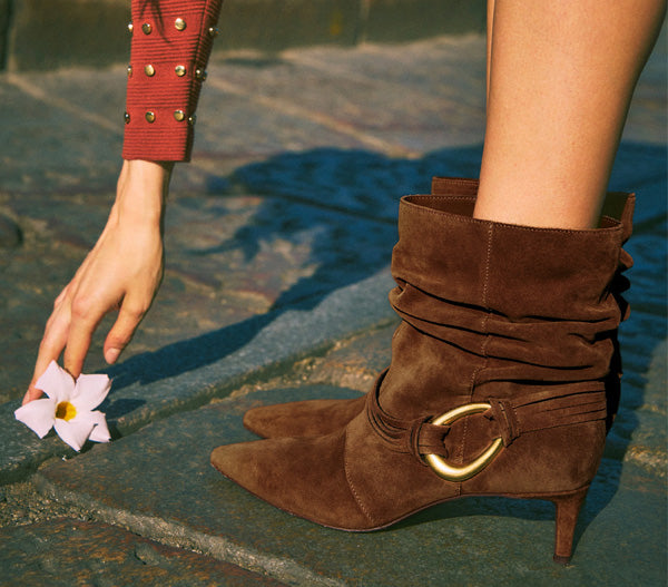 VINCE CAMUTO ショートブーツ Vince Camuto Bipdi Moto Bootie - Free Shipping | DSW